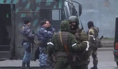 Из Луганска в РФ вывезли всю наличность - Минобороны
