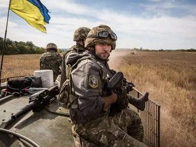 За прошедшие сутки в зоне АТО трое украинских воинов получили ранения и боевые травмы
