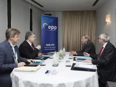 Порошенко в Брюсселе встретился с президентом Еврокомиссии