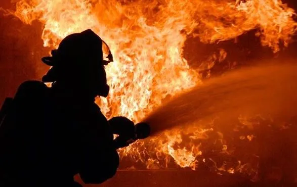 Из-за пожара во львовской многоэтажке эвакуировали 30 человек