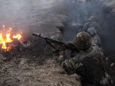 Доба в АТО: п'ятеро українських воїнів загинуло, четверо отримали поранення