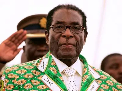 Стала відома сумма виплат Мугабе після відставки