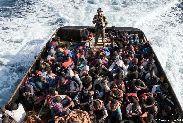 Понад 30 мігрантів потонули біля берегів Лівії
