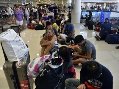 Международный аэропорт на Бали не будет работать еще сутки-за вулканического пепла