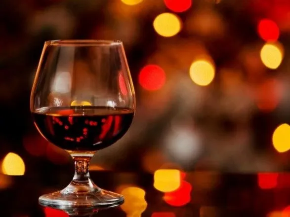 Эксперт рассказал о ценах на алкоголь в канун праздников
