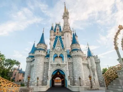 Американка собирается в Disney World после миллионного выигрыша в лотерею