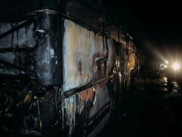 В Тернопольской области горел гараж в котором находилось четыре автобуса