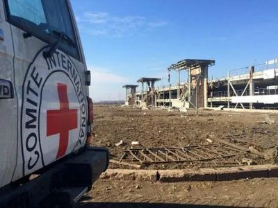 "Червоний хрест" надіслав більше 230 тонн гумдопомоги на Донбас
