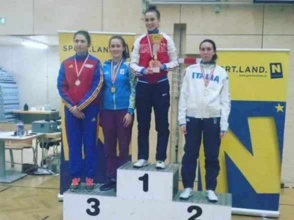 Украинка завоевала медаль на молодежных соревнованиях по фехтованию в Австрии