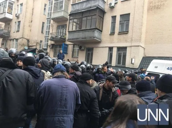 В столкновениях у здания Саакашвили пострадали гражданские и правоохранители - МВД