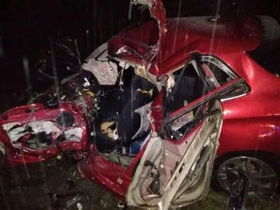 Автомобіль з іноземцями потрапив у ДТП на Житомирщині, є жертви