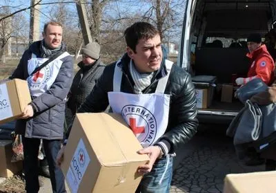 Червоний Хрест відправив до Донецька 81 тонну продуктів