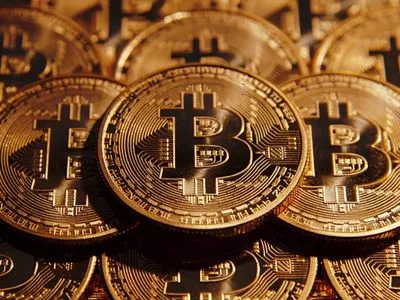Курс Bitcoin за месяц вырос на 40%