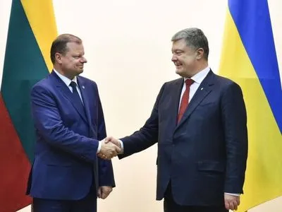 Порошенко обсудил с премьером Литвы взаимодействие в сфере энергобезопасности
