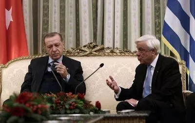 Р.Эрдоган начал с пересмотра границ свой визит в Греции