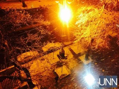 Сніжна столиця: кияни у мережі показали фото засніженого міста