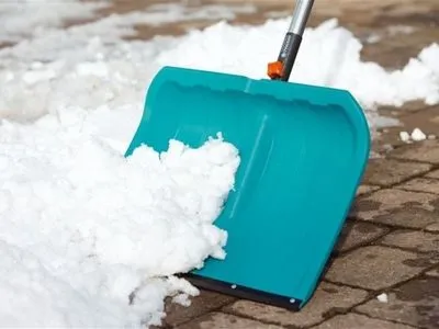 У Києві за неприбраний сніг за добу вручили понад 700 приписів