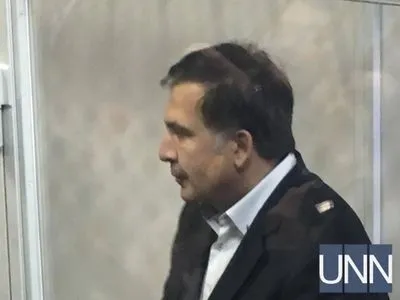 Суд начал избирать Саакашвили меру пресечения