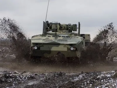Порошенко: новый украинский БТР подтвердил способность уничтожать противника
