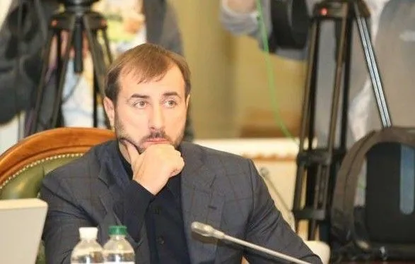 lyashko-natyaknuv-ribaltsi-scho-chas-skladati-mandat-politolog