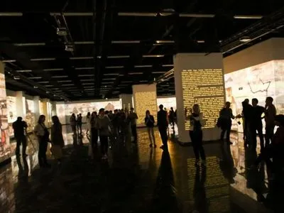 В столичной галерее "Лавра" появилась первая панорамная видеопроекция