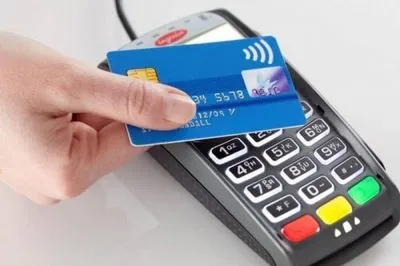 Оплатити без гаманця: сервіс безконтактних платежів вже на АЗС
