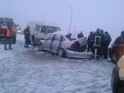 Два человека погибли в ДТП с участием микроавтобуса на Волыни