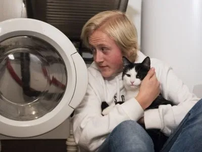 В Норвегии кот выжил после 40 минут в стиральной машине