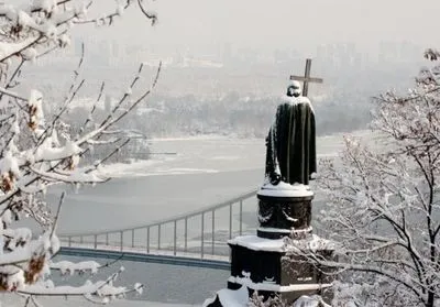 Сьогодні в Києві очікуються сильний сніг та хуртовина