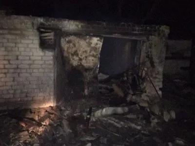 Из-за обстрелов в Новолуганском повреждено полсотни домов
