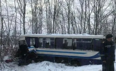 Во Львовской области произошло ДТП с участием маршрутки: восемь человек пострадали