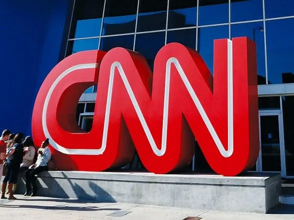 Опросы CNN: почти половина американцев довольны ходом расследования по РФ