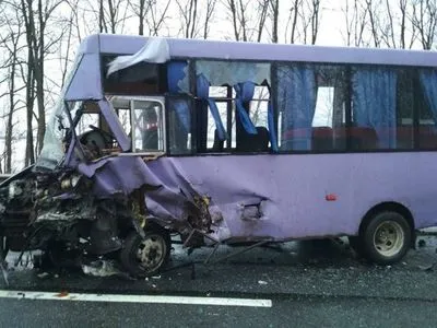 Во Львовской области в ДТП с автобусом пострадали пять человек