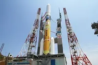Японія запустила метеорологічний супутник і експериментальний низькоорбітальний апарат