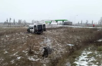В Полтавской области автобус столкнулся с грузовиком, есть погибшие