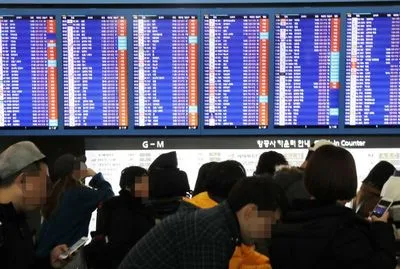 Из-за непогоды в аэропорту Инчхона отменили 1400 рейсов