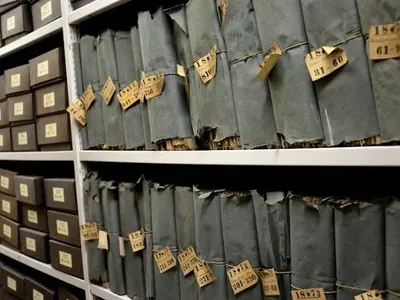 З Національного архіву Британії зникло більше тисячі документів