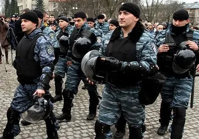 Суд продолжит заседание по делу по обвинению экс-"беркутовцев" в расстреле Майдана 30 января