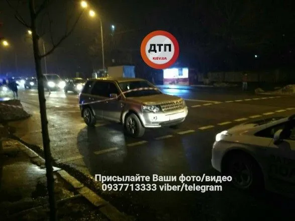 Смертельное ДТП в Киеве: внедорожник сбил мужчину на пешеходном переходе