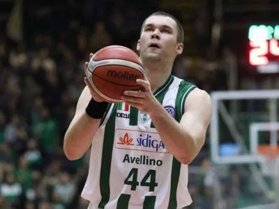 Фесенко вийшов переможцем з "українського дербі" в баскетбольному чемпіонаті Італії