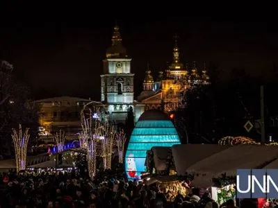 Оркестр и пиротехническое шоу: стала известна программа новогодней ночи на Софийской