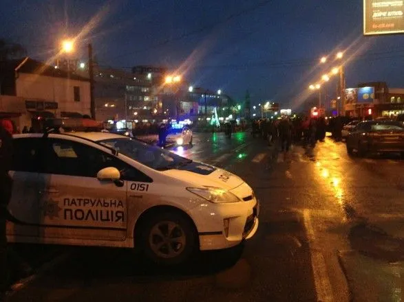 Геращенко: в захваченном отделении "Укрпочты" в Харькове находится 9 человек