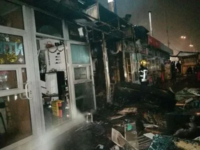 В Голосеевском районе Киева сгорел МАФ