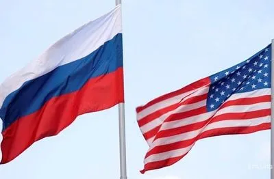 Сенаторы США отменили поездку в РФ в ответ на отказ в визе члену делегации