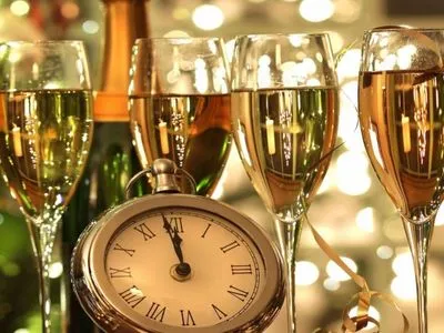 А ви знали, чому Новий рік традиційно зустрічають з шампанським?