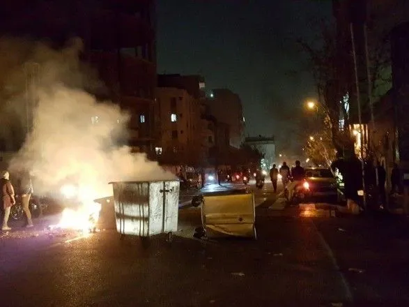 В Ірані під час акції протесту застрелили поліцейського