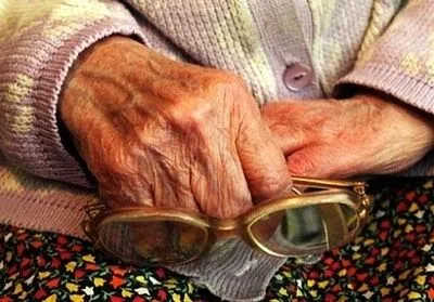 На Буковині 63-річна пенсіонерка пограбувала односельчанку