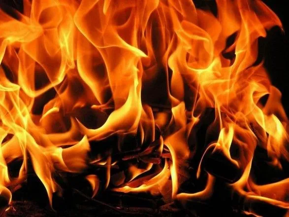 За першу добу нового року на пожежах в Україні загинуло 16 людей