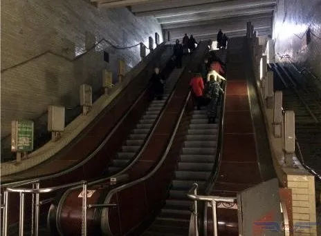 bilya-vokzalu-kiyeva-pislya-remontu-zapratsyuvav-eskalator-do-tramvayiv