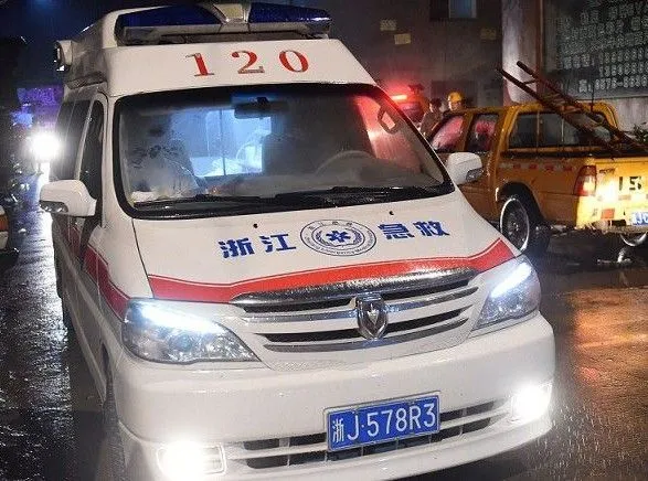 У Китаї лікарка померла, відпрацювавши 18 годин без перерви